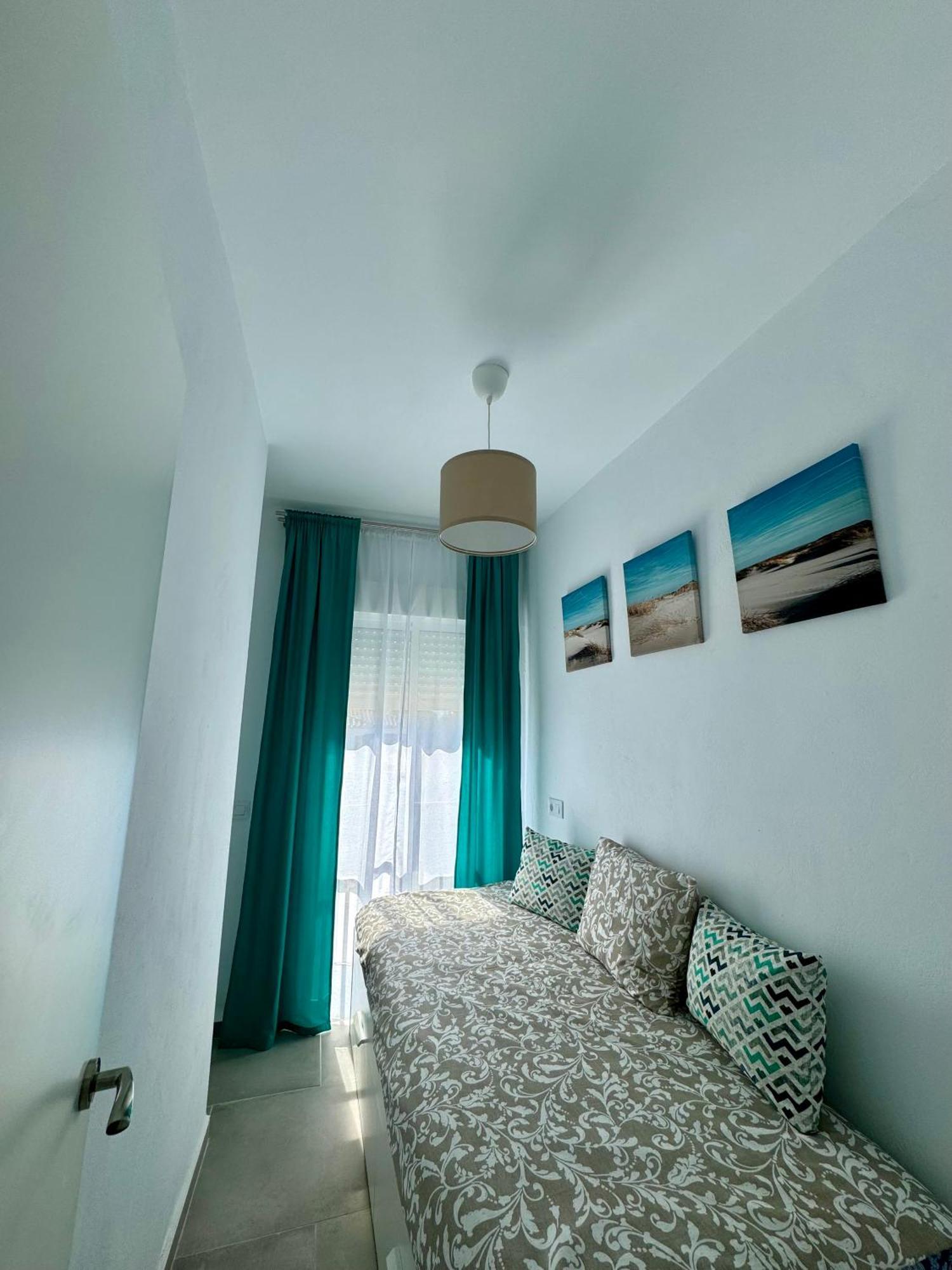 Apartamentos Munoz Fornell 2 Chiclana de la Frontera Εξωτερικό φωτογραφία